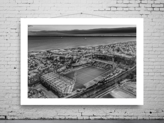 RRFC Starks Park - Overlooking the Forth (Greyscale)