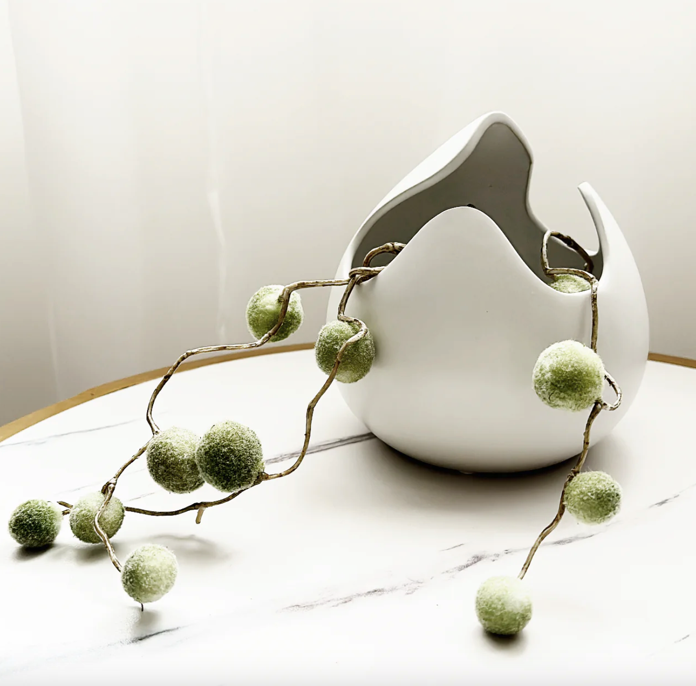 Tula Vase - White Gloss
