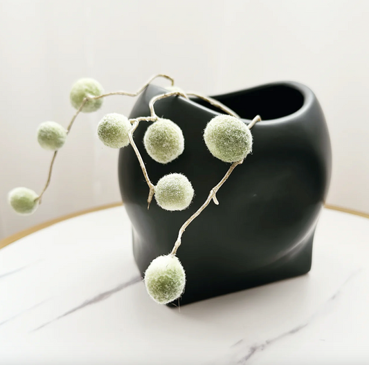 Poppy Vase - Black