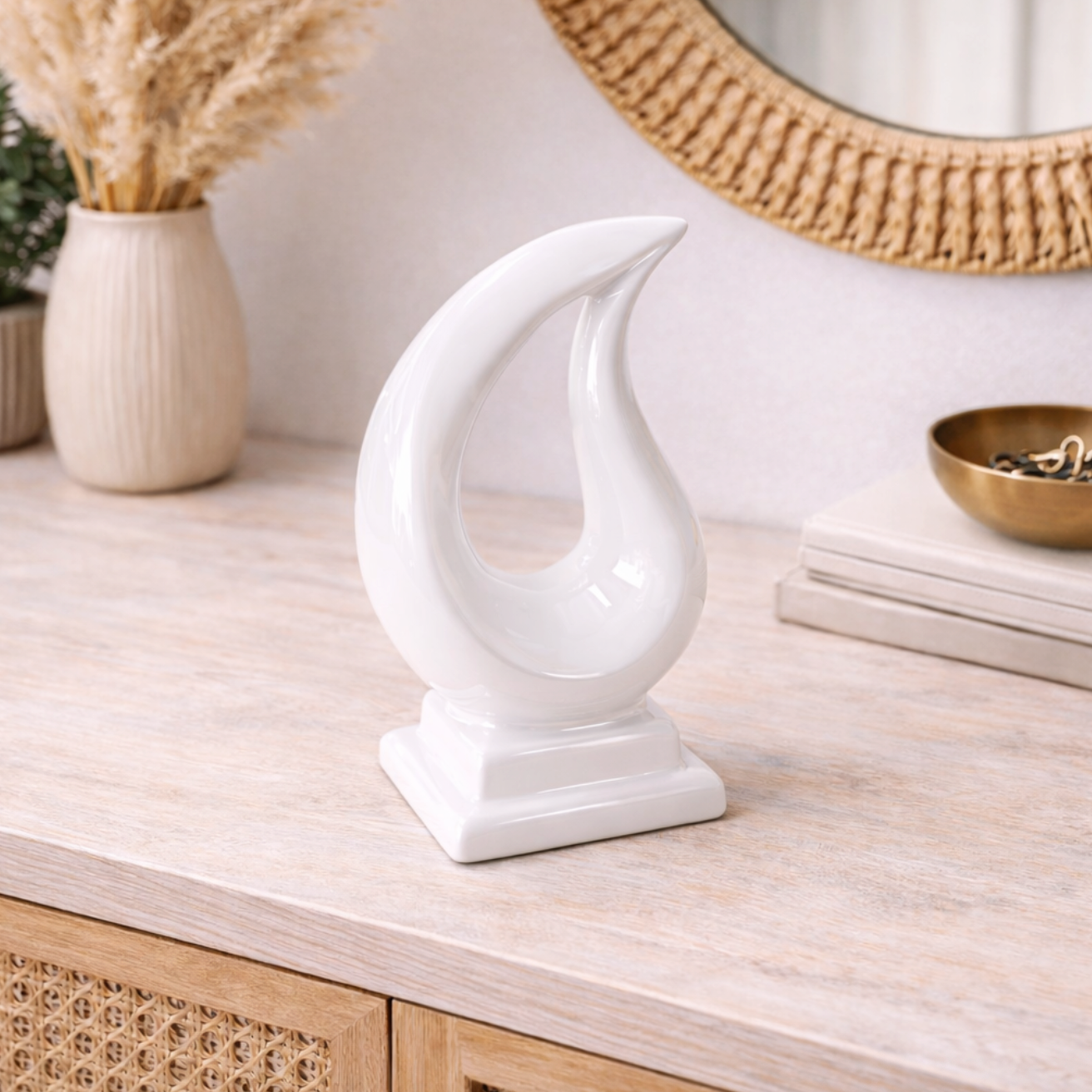 Tario Styling Piece White